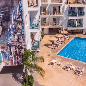 A Maos Apartahotel Ayia Napa